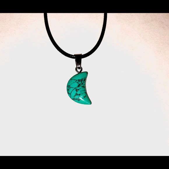 Turquoise Moon Shaped Necklace 🌙 - Picture 1 of 2